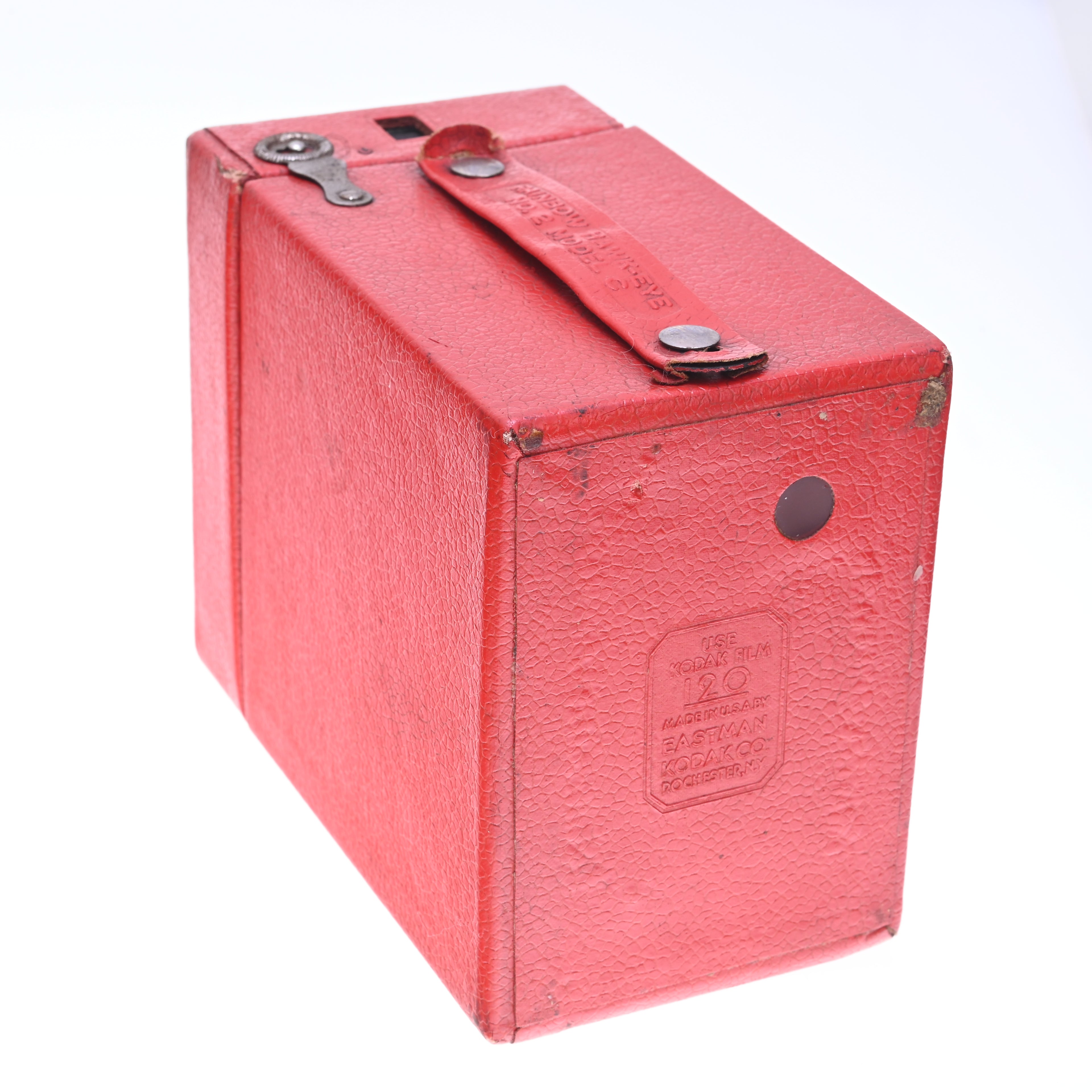 Kodak Rainbow No. 2 Hawk-Eye Model C 120 Film Box Camera Bright Red